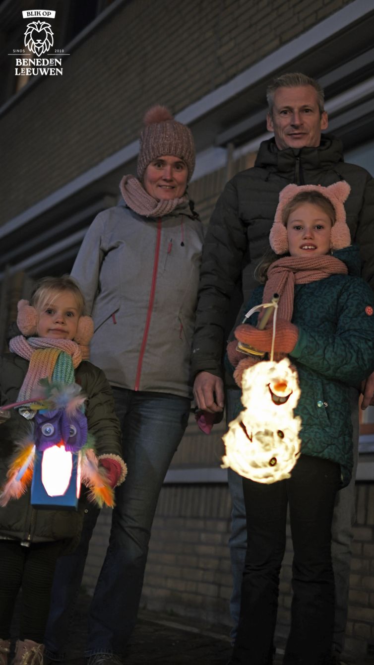 Lampionnenoptocht2